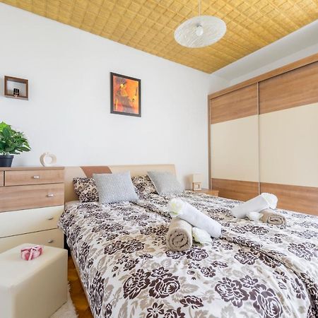 Adventure Apartment 75M2 Close To The Center Split Exterior foto